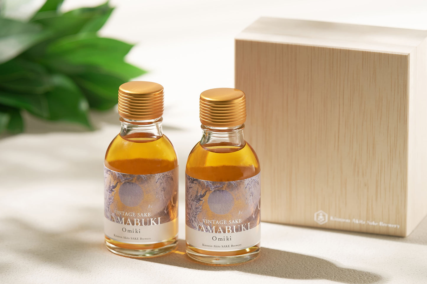 【御神酒】山吹ゴールド100ml 2本セット桐箱入 / SACRED SAKE VINTAGE SAKE YAMABUKI GOLD