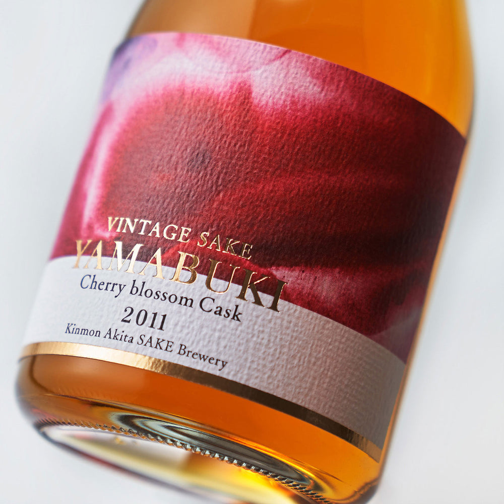 金紋秋田酒造 VINTAGE SAKE YAMABUKI Cherry Blossom Cask / YAMABUKI 桜樽熟成 / 300ml –  金紋秋田酒造株式会社